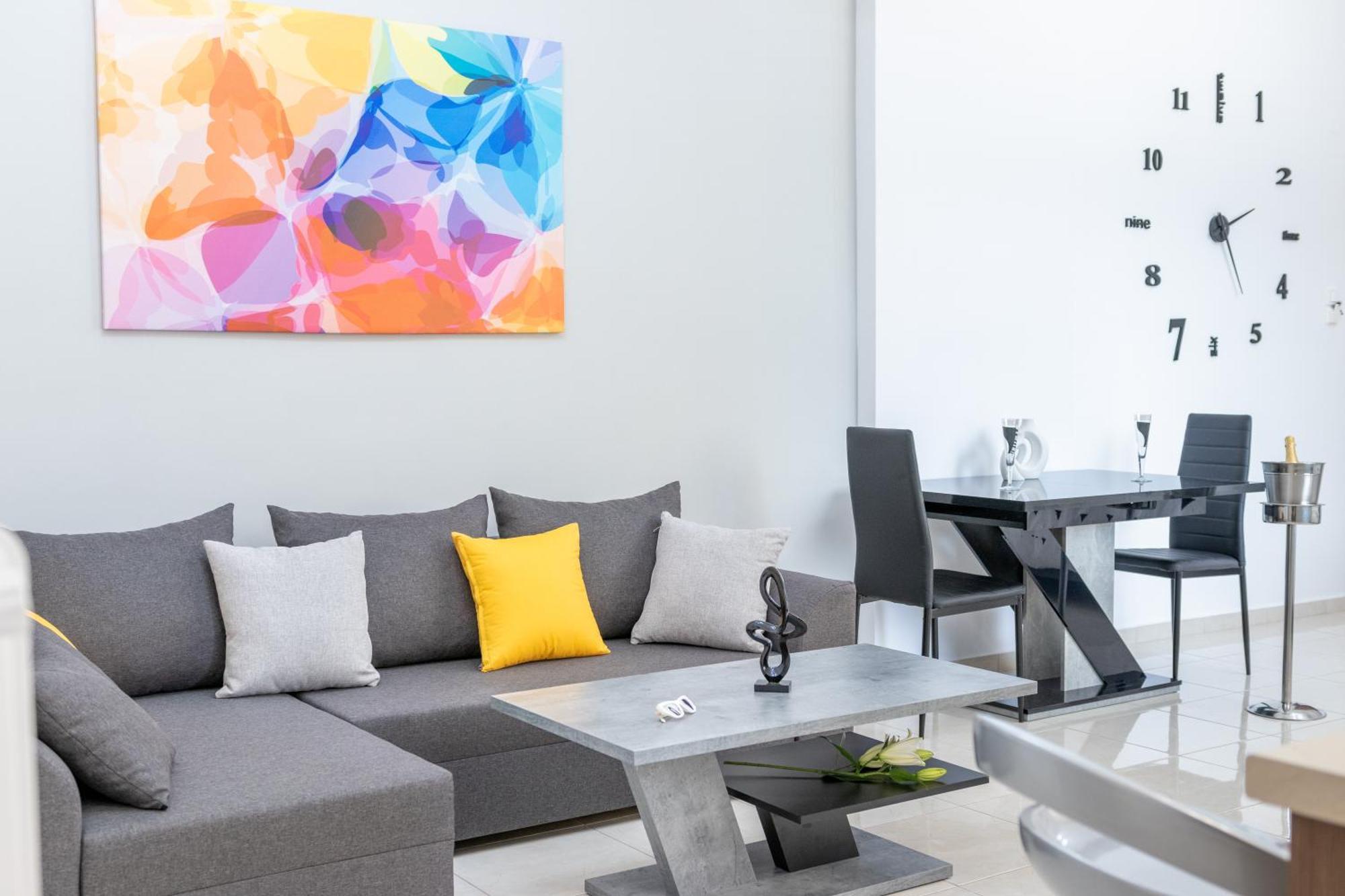 H4 Art Sparta Apartment מראה חיצוני תמונה